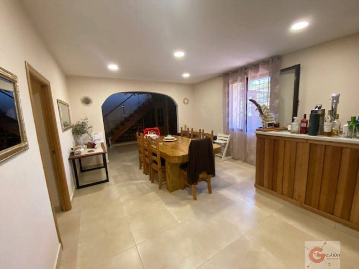 10 chambre Villa/Maison à vendre à Castril avec piscine garage - 10 300 000 € (Ref: 6889892)