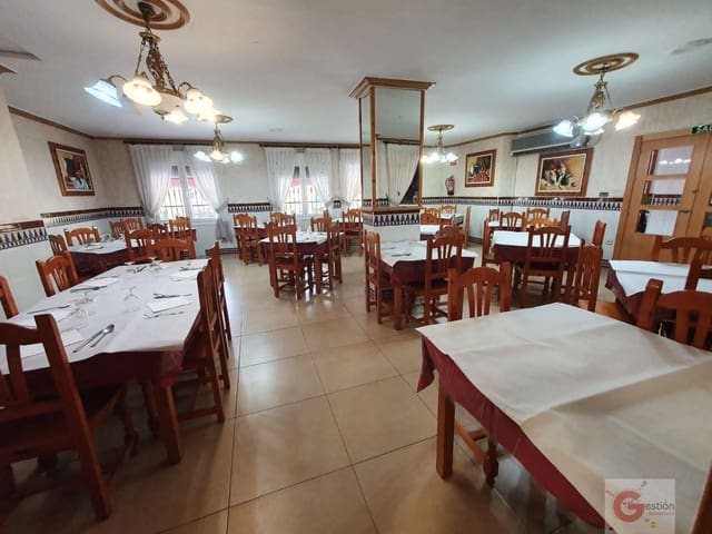 27 bedroom Hotel for sale in Cortes y Graena - € 760,000 (Ref: 6889897)