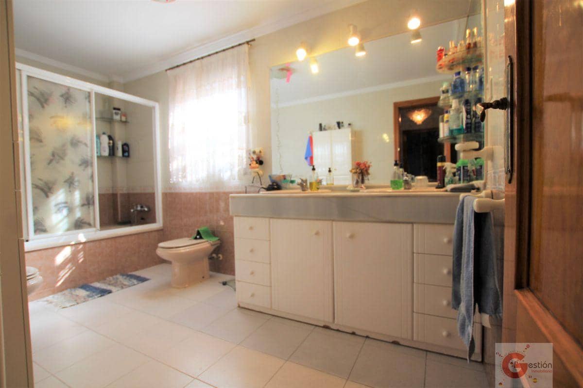 7 soveværelse Villa til salg i Motril med swimmingpool garage - € 372.000 (Ref: 6889902)