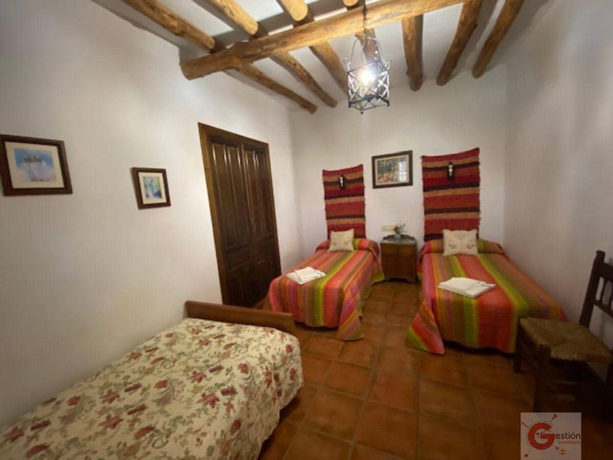 4 soveværelse Finca/Landehus til salg i Lanjaron med swimmingpool - € 695.000 (Ref: 6889904)