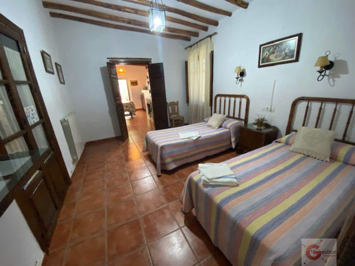 4 soveværelse Finca/Landehus til salg i Lanjaron med swimmingpool - € 695.000 (Ref: 6889904)