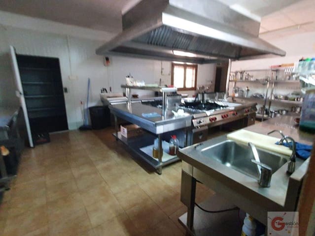 10 sovrum Hotell till salu i Orgiva med garage - 690 000 € (Ref: 6999365)