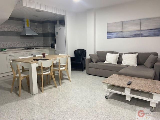 4 bedroom Villa for sale in La Mamola, Polopos - € 255,000 (Ref: 7021075)