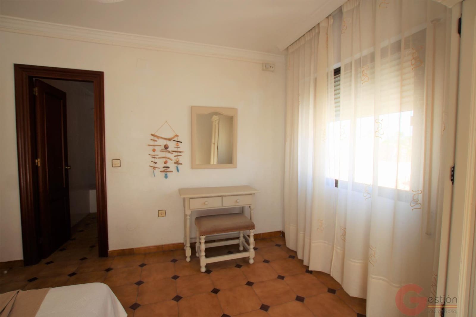 14 soverom Hotell til salgs i Salobrena - € 450 000 (Ref: 7035034)