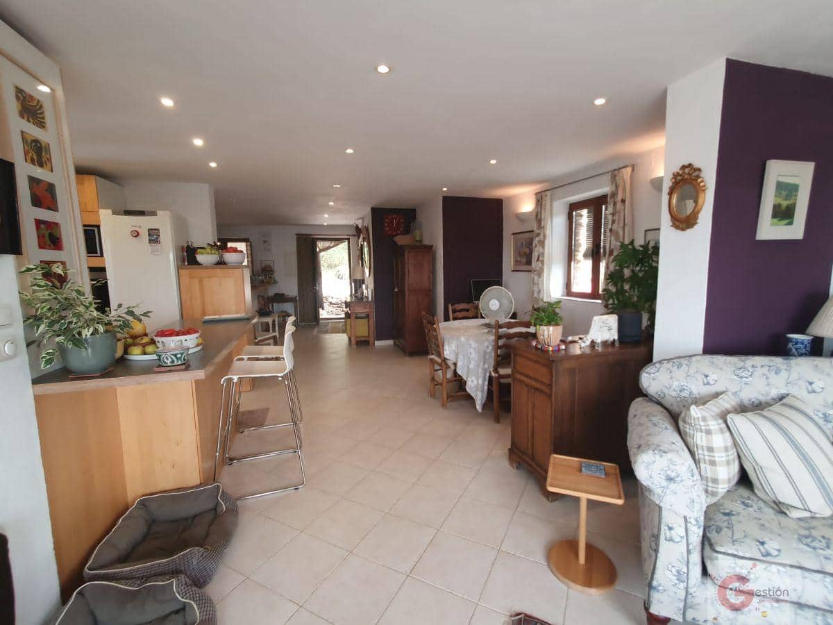 4 soveværelse Finca/Landehus til salg i Portugos med swimmingpool garage - € 610.000 (Ref: 7108972)