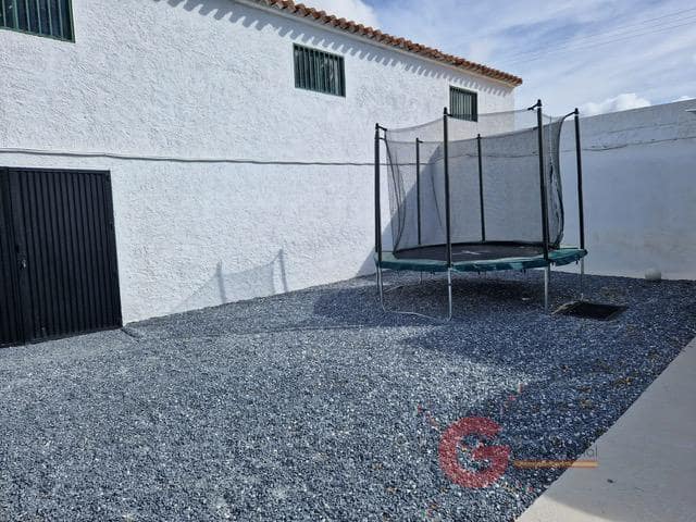 6 soveværelse Villa til salg i Gor med garage - € 975.000 (Ref: 7235097)