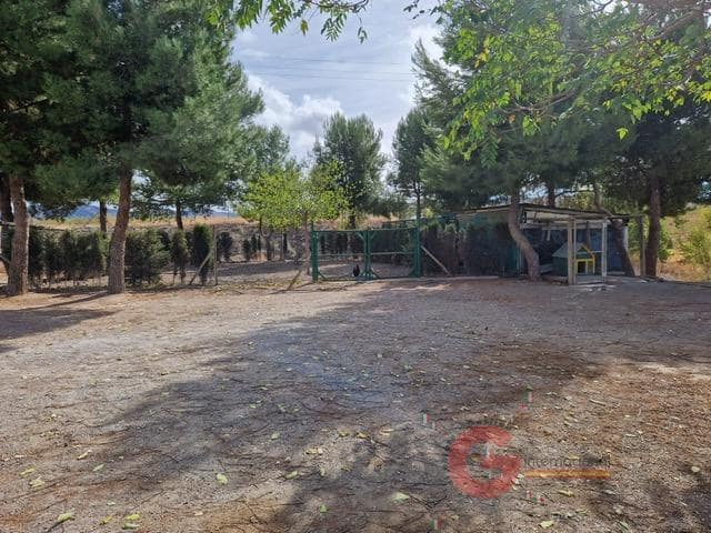 6 soveværelse Villa til salg i Gor med garage - € 975.000 (Ref: 7235097)