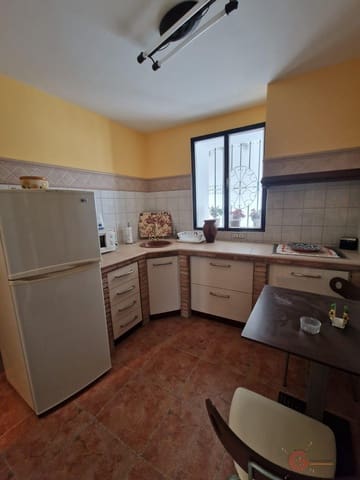 5 soverom Villa til salgs i Itrabo med garasje - € 148 000 (Ref: 7398936)