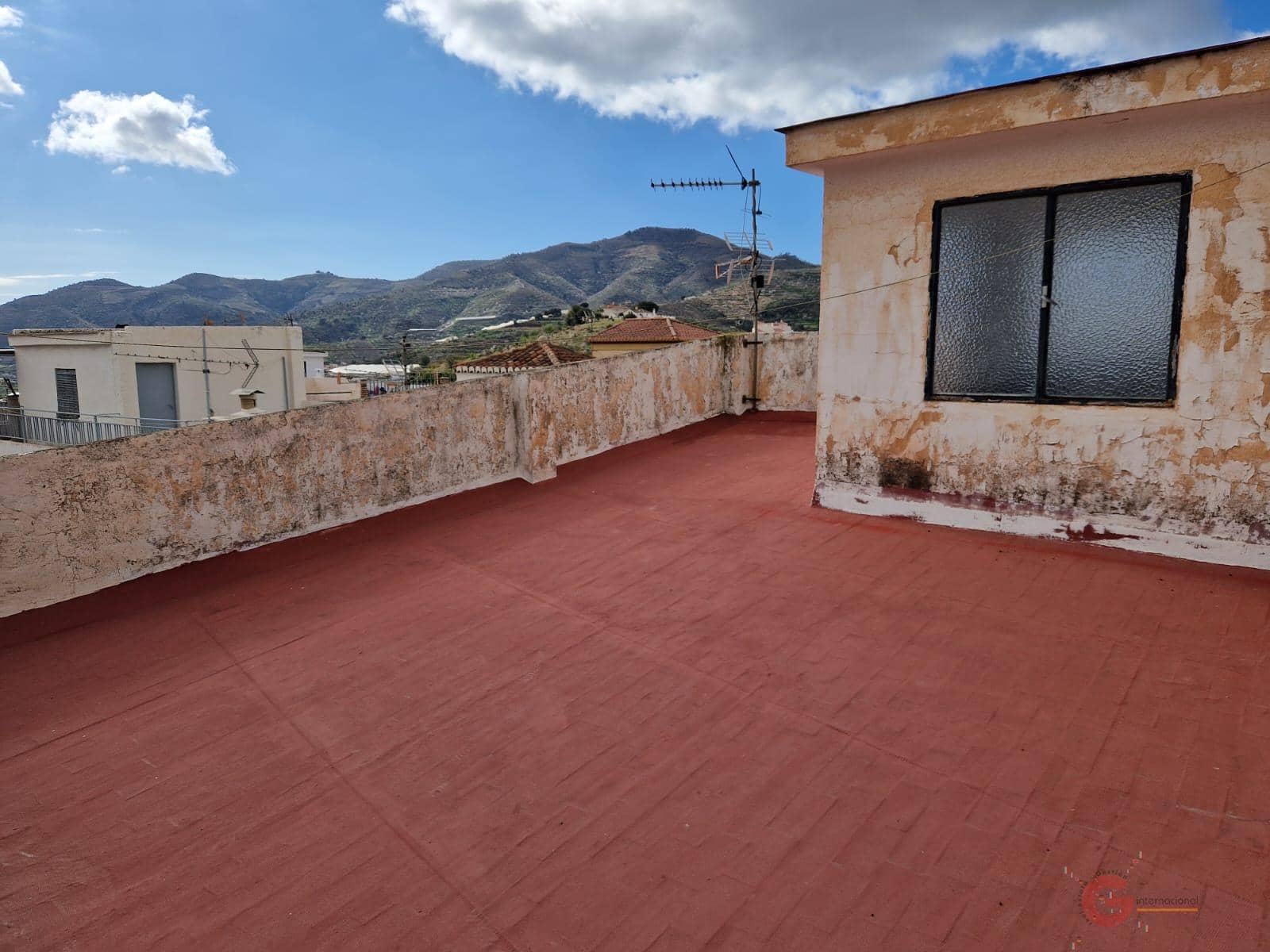 5 soverom Villa til salgs i Itrabo med garasje - € 148 000 (Ref: 7398936)