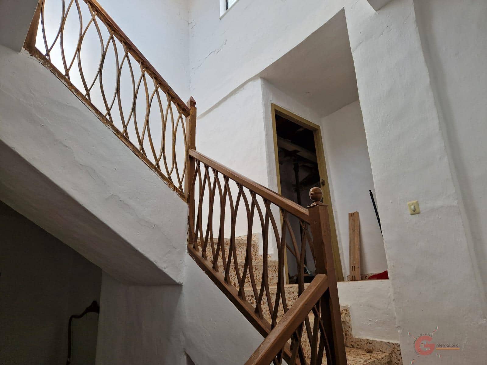 5 soverom Villa til salgs i Itrabo med garasje - € 148 000 (Ref: 7398936)