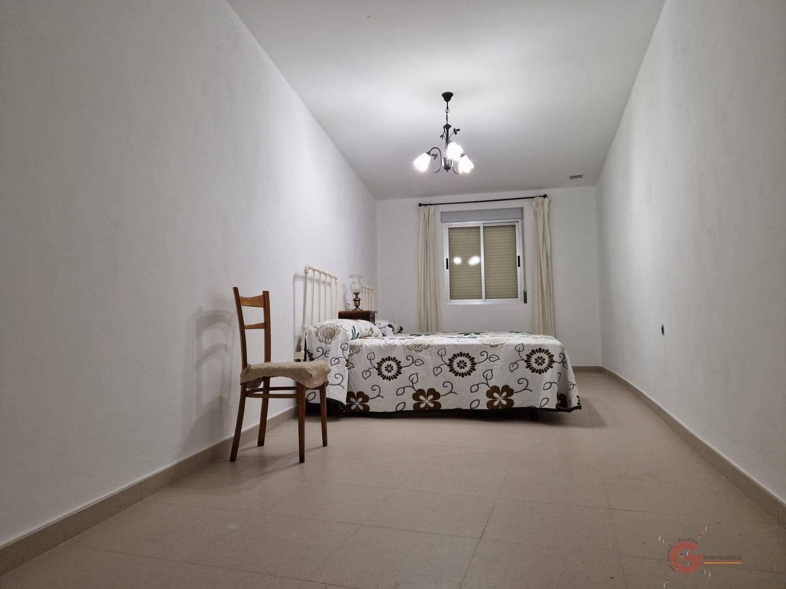 5 soverom Villa til salgs i Itrabo med garasje - € 148 000 (Ref: 7398936)