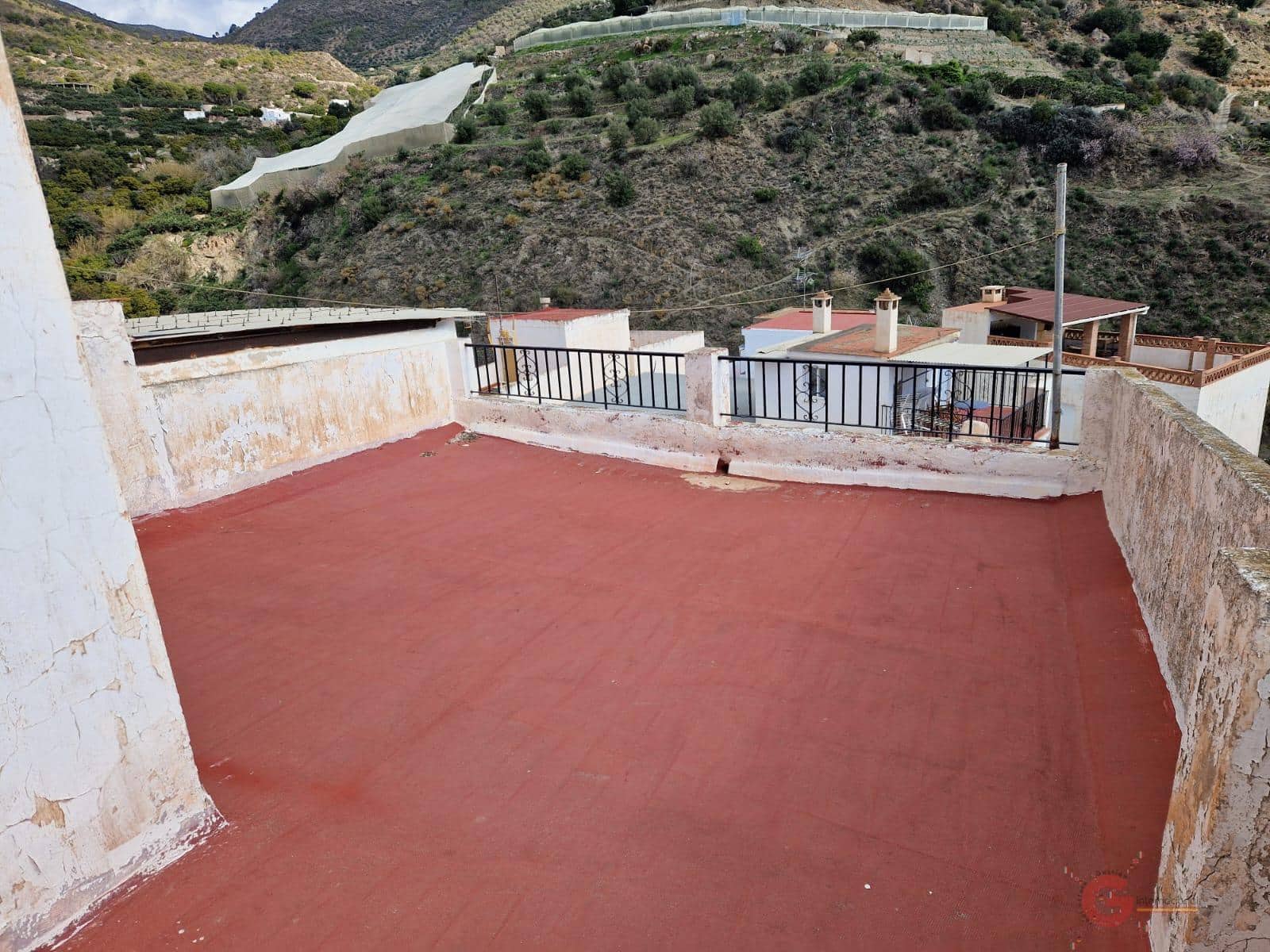 5 soverom Villa til salgs i Itrabo med garasje - € 148 000 (Ref: 7398936)