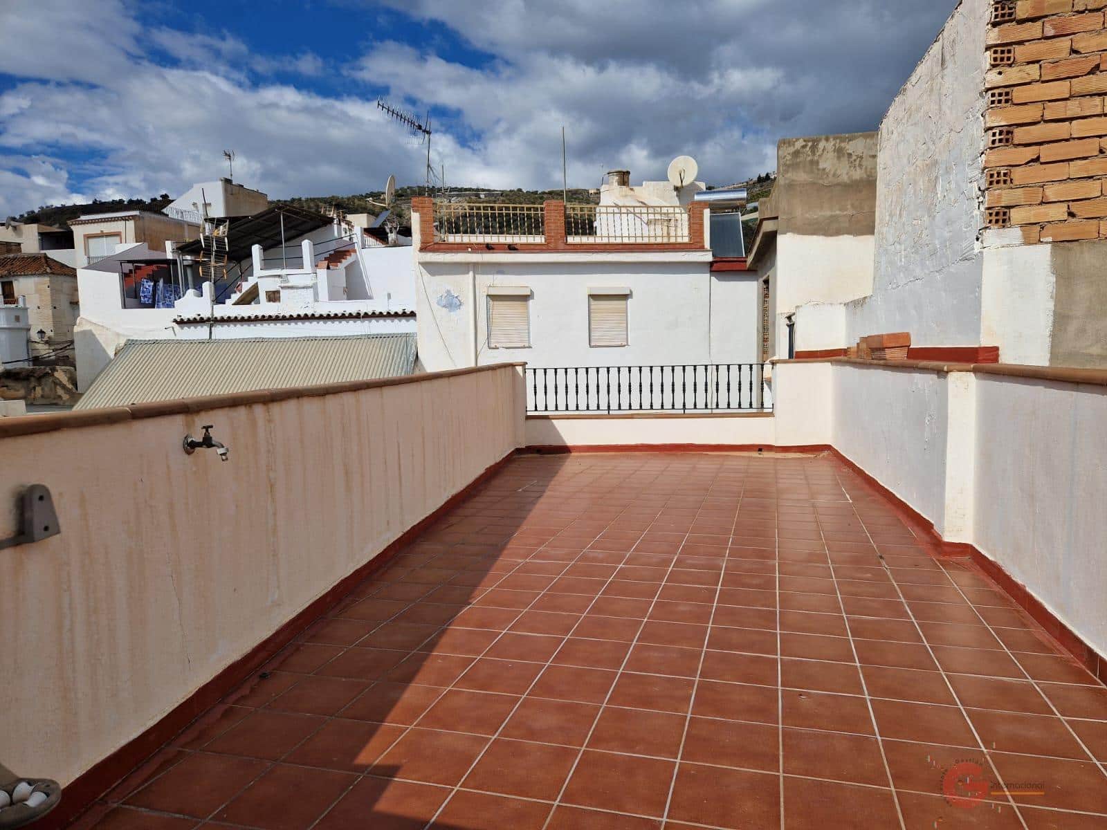 5 soverom Villa til salgs i Itrabo med garasje - € 148 000 (Ref: 7398936)