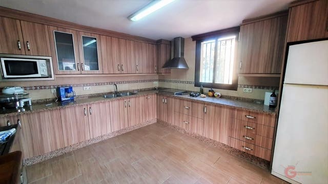 7 soveværelse Finca/Landehus til salg i Motril med swimmingpool - € 675.000 (Ref: 7423966)