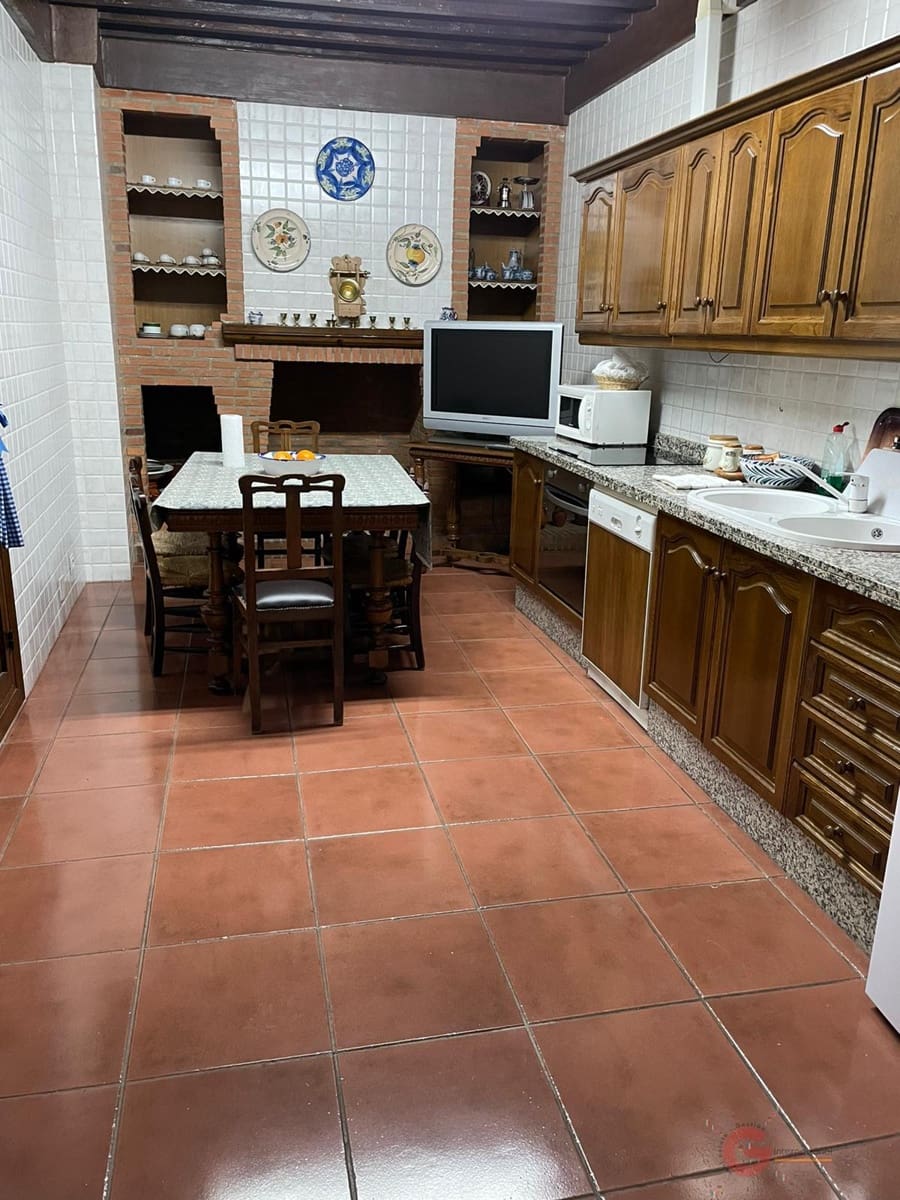 12 soverom Villa til salgs i Guadix - € 390 000 (Ref: 7537144)