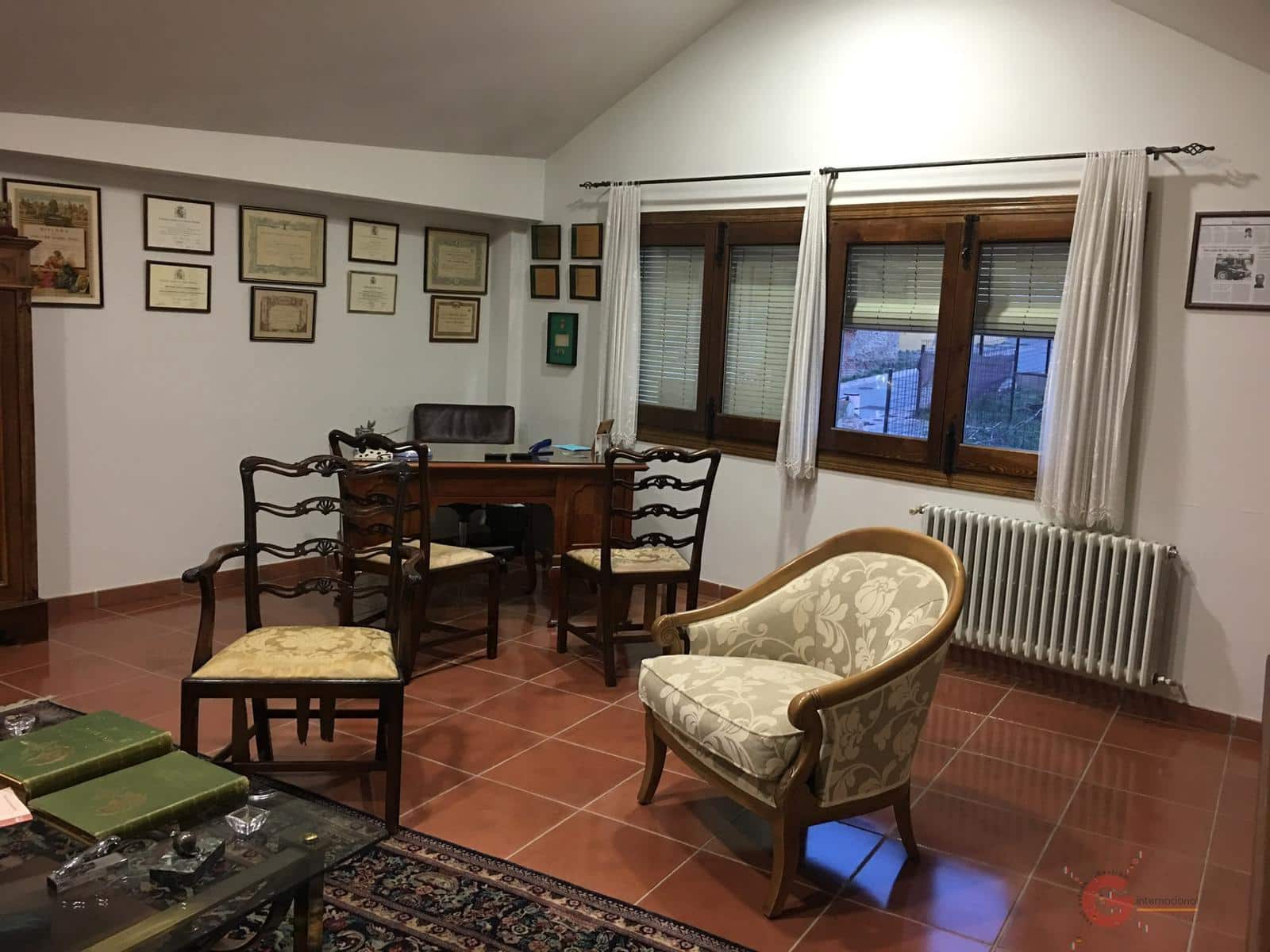 12 soverom Villa til salgs i Guadix - € 390 000 (Ref: 7537144)