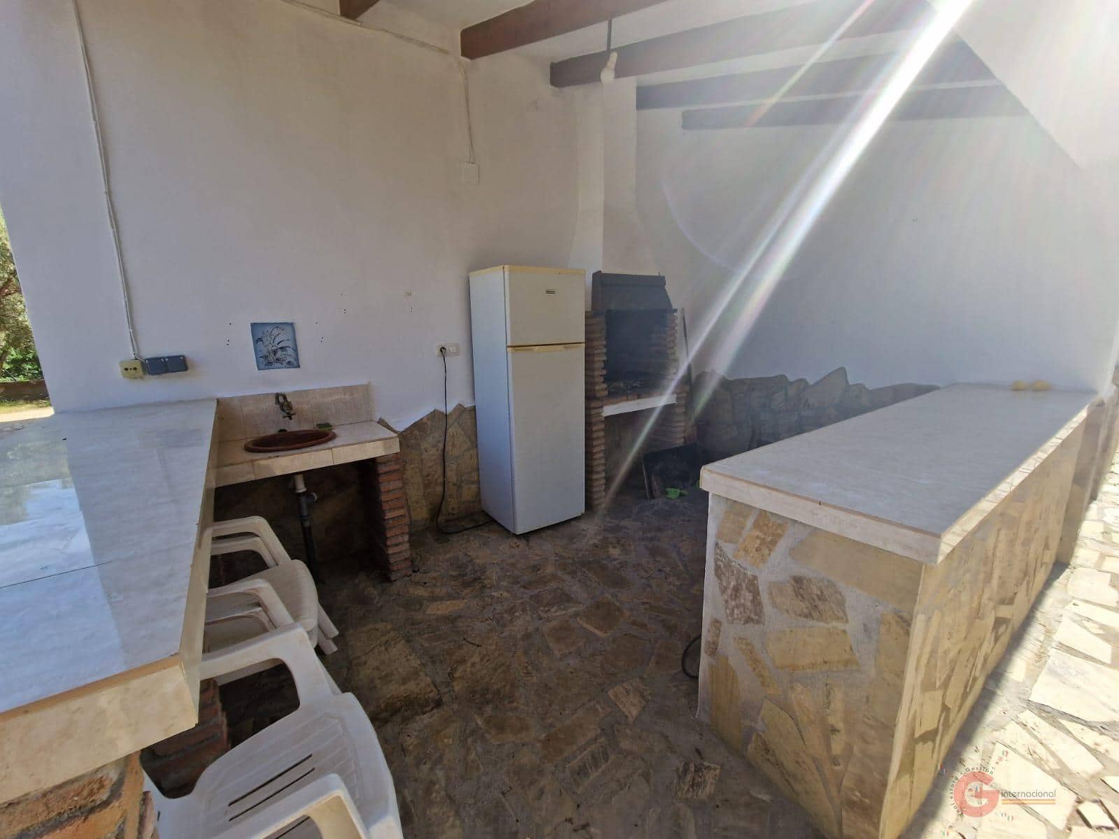 5 bedroom Villa for sale in Orgiva with pool garage - € 350,000 (Ref: 7568289)