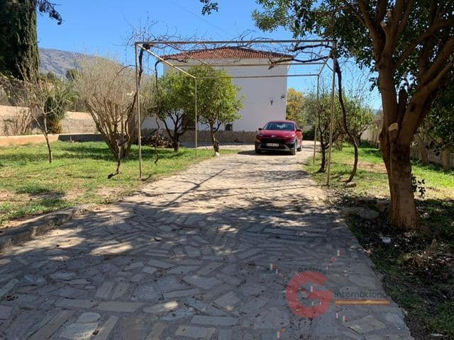 5 bedroom Villa for sale in Orgiva with pool garage - € 350,000 (Ref: 7568289)