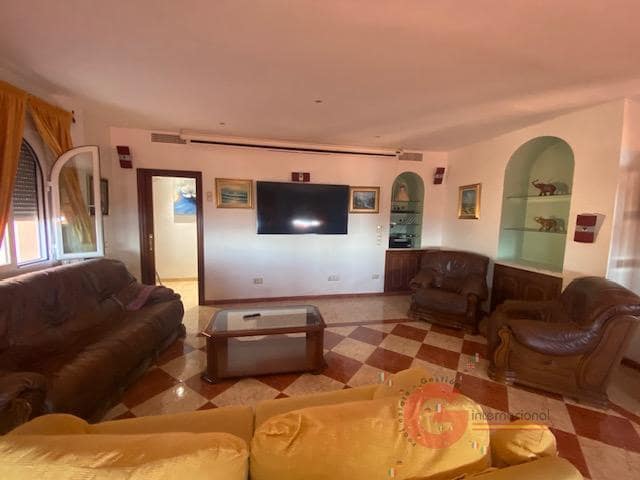 7 soveværelse Villa til salg i Cotobro med swimmingpool garage - € 2.900.000 (Ref: 7639698)