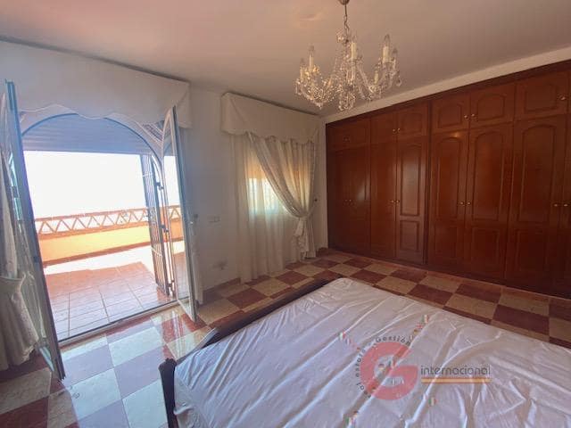 7 soveværelse Villa til salg i Cotobro med swimmingpool garage - € 2.900.000 (Ref: 7639698)