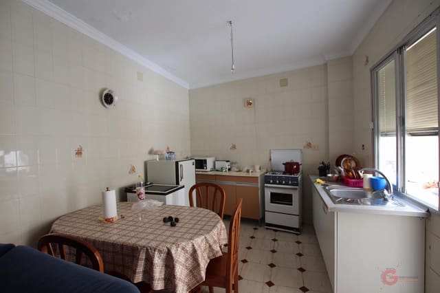 5 soverom Villa til salgs i Molvízar med garasje - € 159 000 (Ref: 7737587)