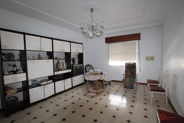 5 soverom Villa til salgs i Molvízar med garasje - € 159 000 (Ref: 7737587)