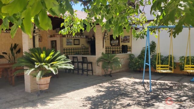 8 soveværelse Villa til salg i Montilla med swimmingpool garage - € 900.000 (Ref: 7867488)