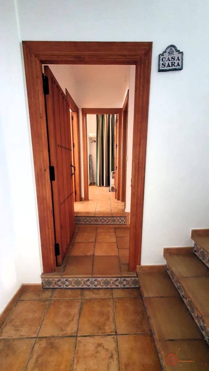 7 soveværelse Villa til salg i Pinar med swimmingpool - € 265.000 (Ref: 7893513)