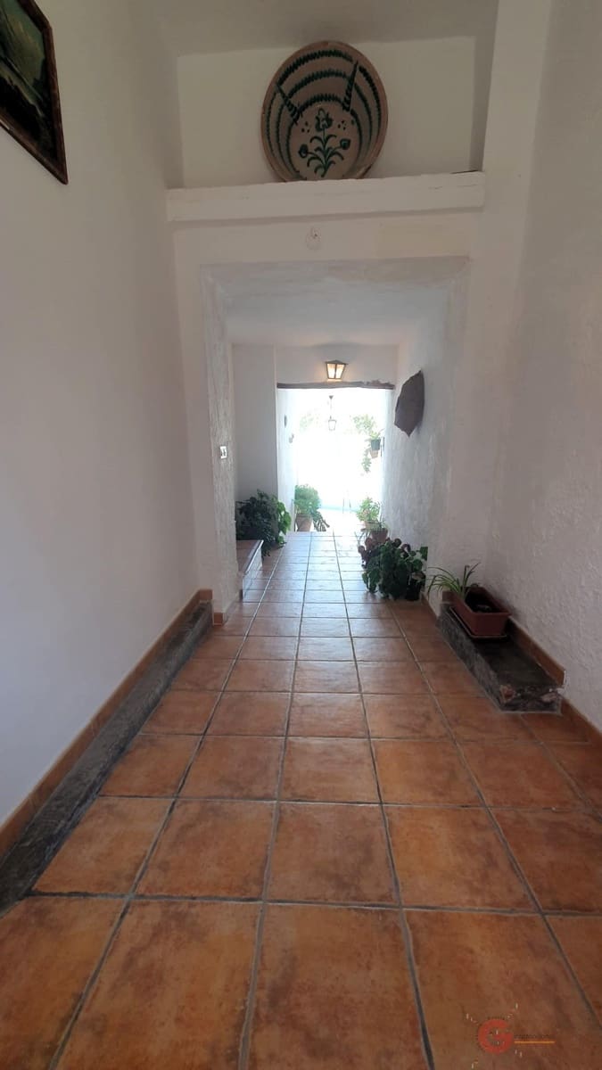 7 soveværelse Villa til salg i Pinar med swimmingpool - € 265.000 (Ref: 7893513)