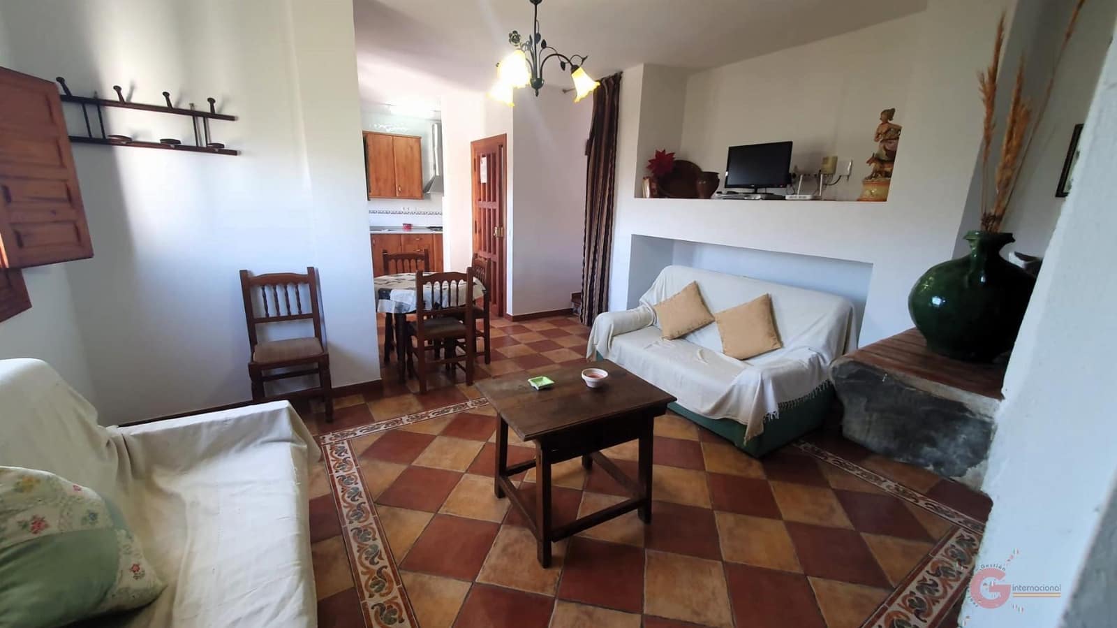 7 soveværelse Villa til salg i Pinar med swimmingpool - € 265.000 (Ref: 7893513)