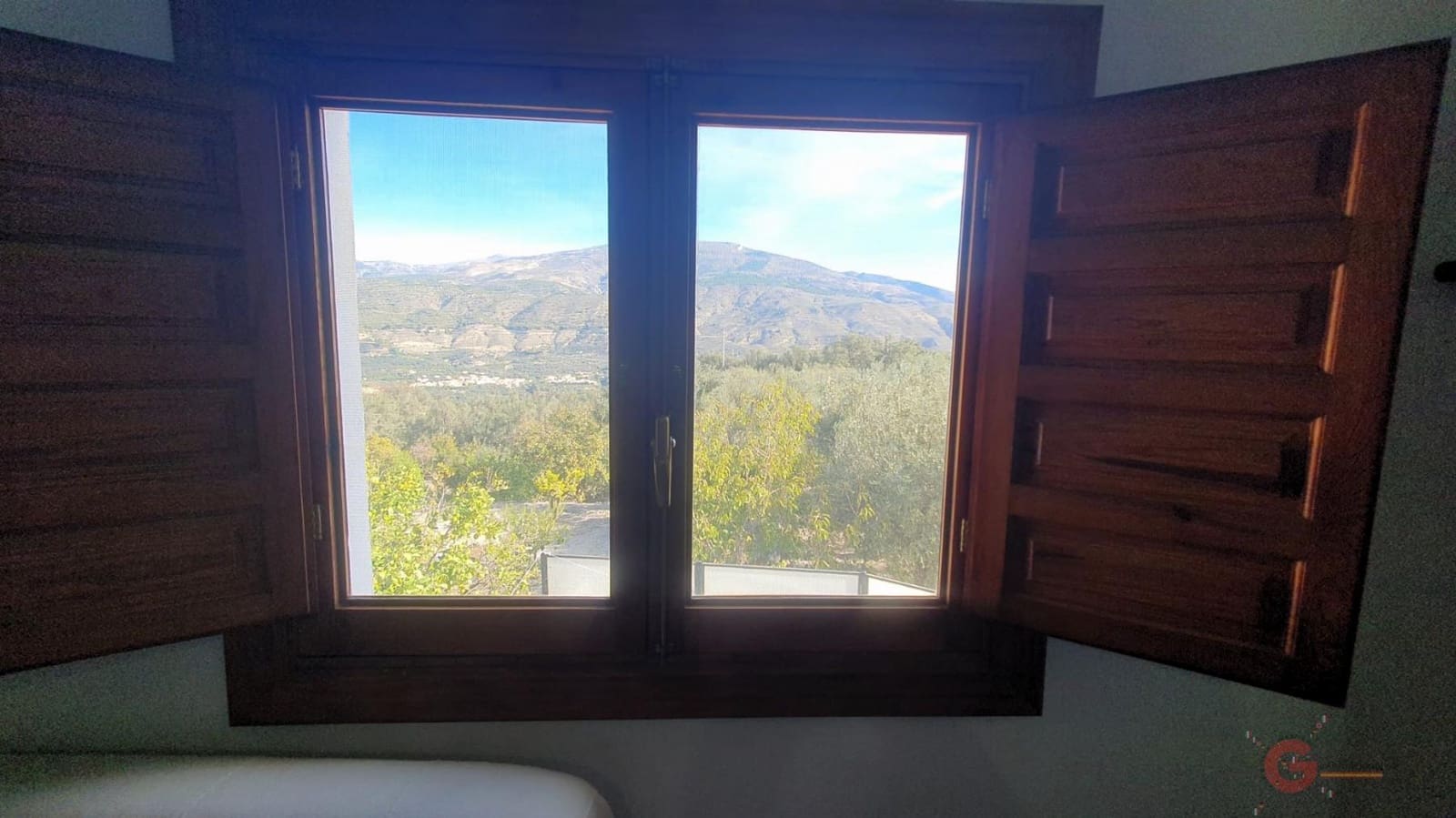 7 soveværelse Villa til salg i Pinar med swimmingpool - € 265.000 (Ref: 7893513)