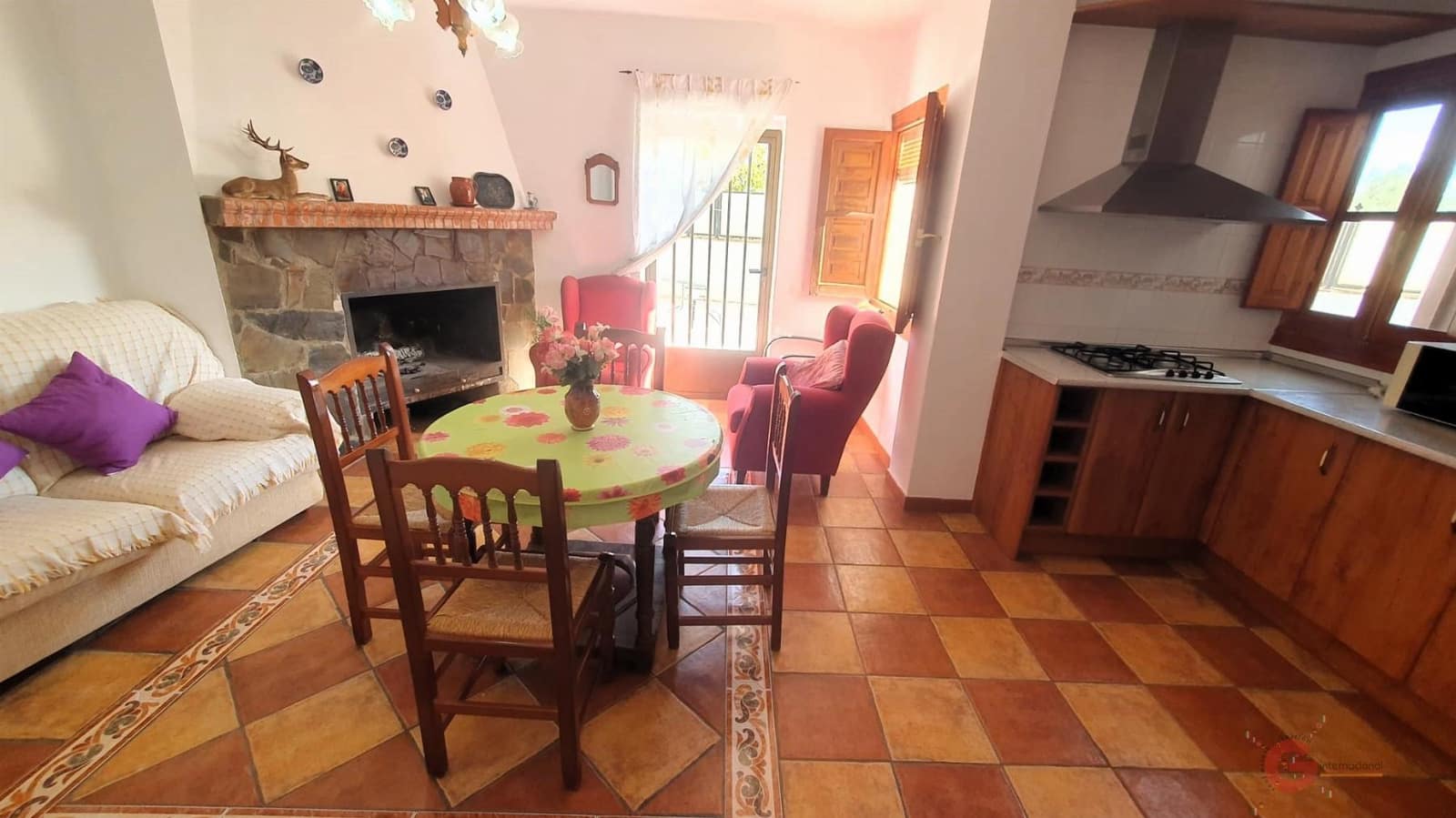 7 soveværelse Villa til salg i Pinar med swimmingpool - € 265.000 (Ref: 7893513)