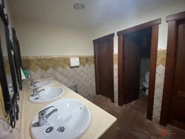 9 slaapkamer Hotel te koop in Torrox Pueblo, Torrox - € 850.000 (Ref: 7998257)