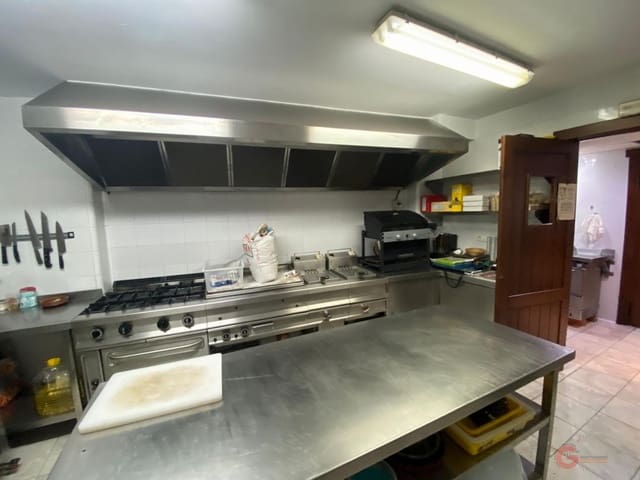 9 slaapkamer Hotel te koop in Torrox Pueblo, Torrox - € 850.000 (Ref: 7998257)