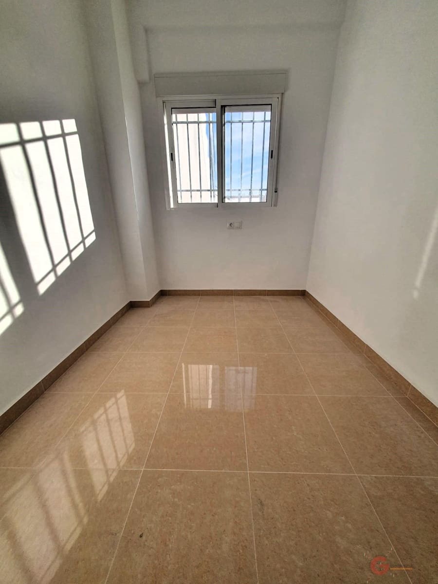 3 bedroom Townhouse for sale in Motril € 124,000 (Ref 8068318)