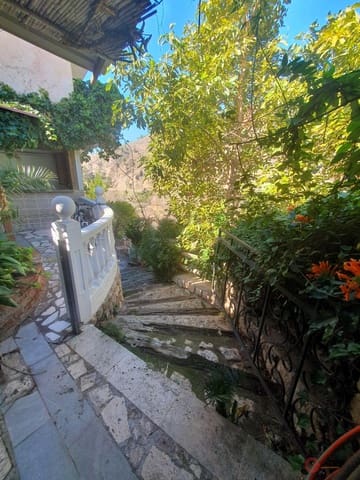 6 soveværelse Finca/Landehus til salg i Vélez de Benaudalla med swimmingpool garage - € 545.000 (Ref: 8130702)