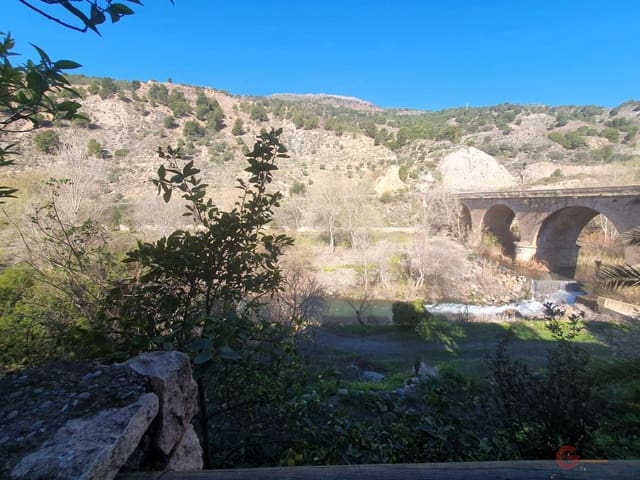 6 soveværelse Finca/Landehus til salg i Vélez de Benaudalla med swimmingpool garage - € 545.000 (Ref: 8130702)