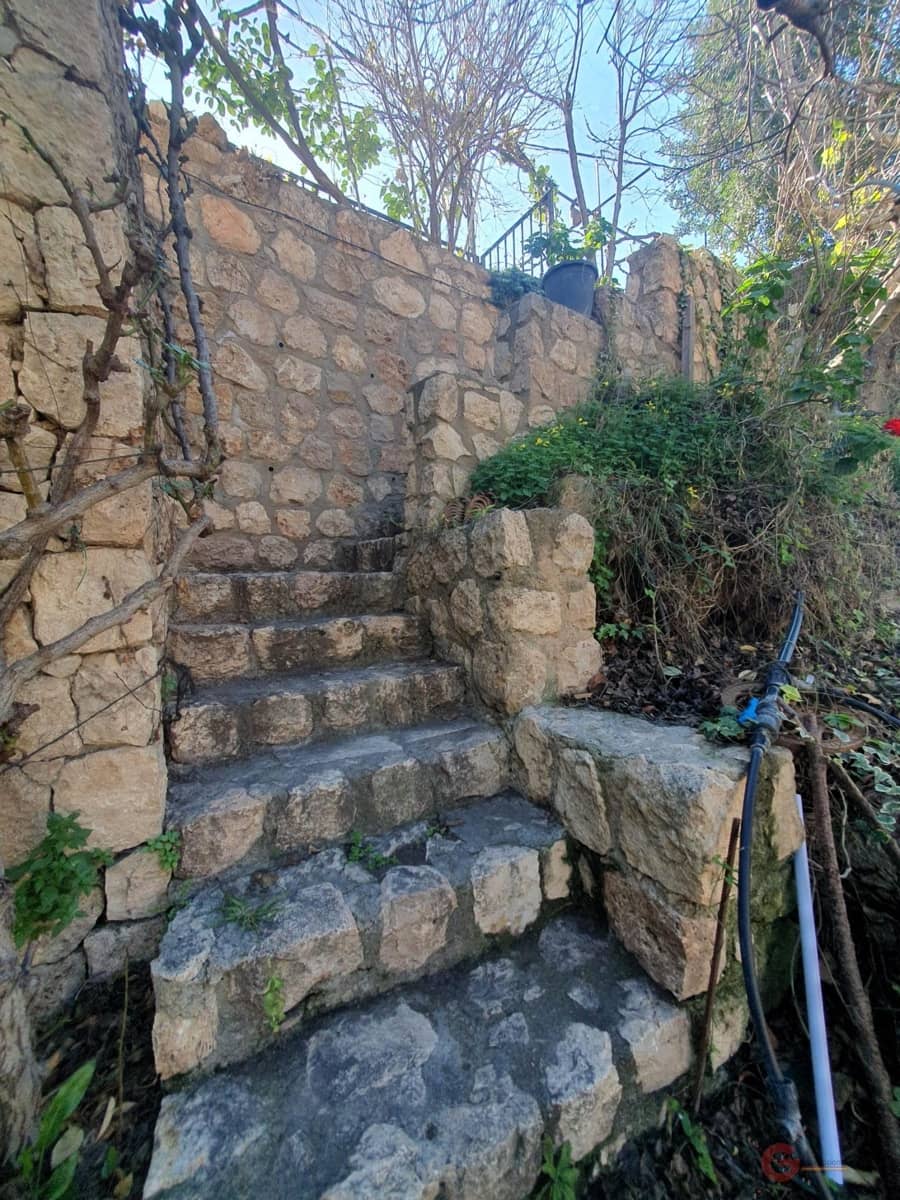 6 soveværelse Finca/Landehus til salg i Velez de Benaudalla med swimmingpool garage - € 545.000 (Ref: 8130702)