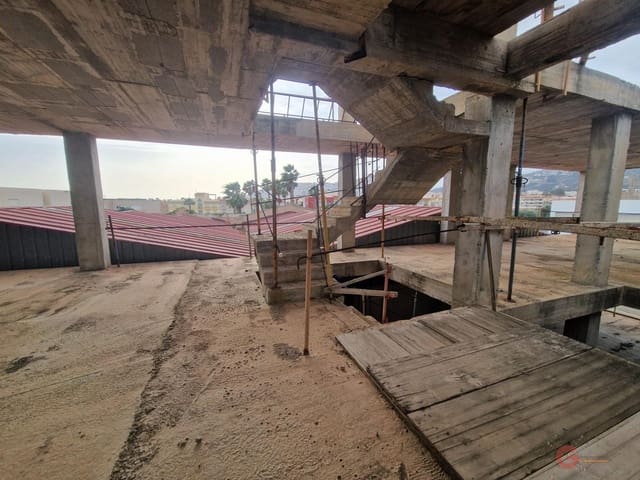 Commercial for sale in Salobreña - € 999,999 (Ref: 8141800)