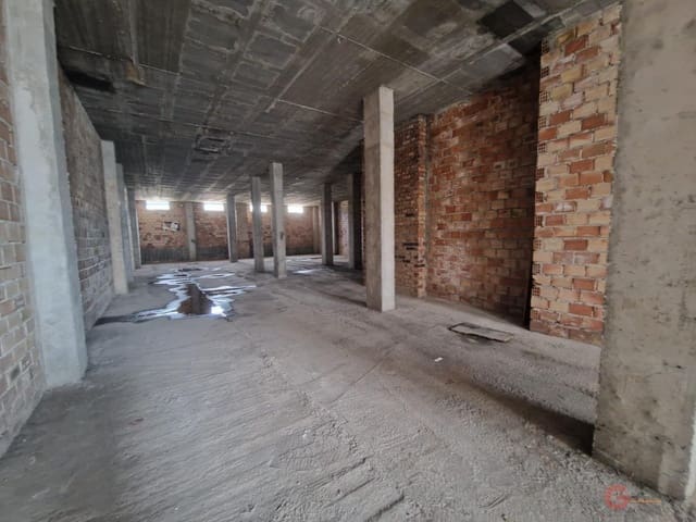 Commercial for sale in Salobreña - € 999,999 (Ref: 8141800)