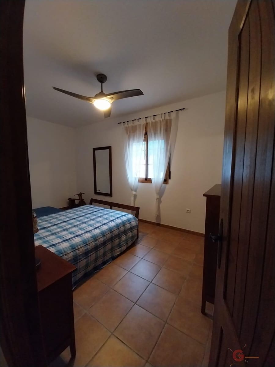 3 soveværelse Finca/Landehus til salg i Molvizar med swimmingpool garage - € 350.000 (Ref: 8164970)