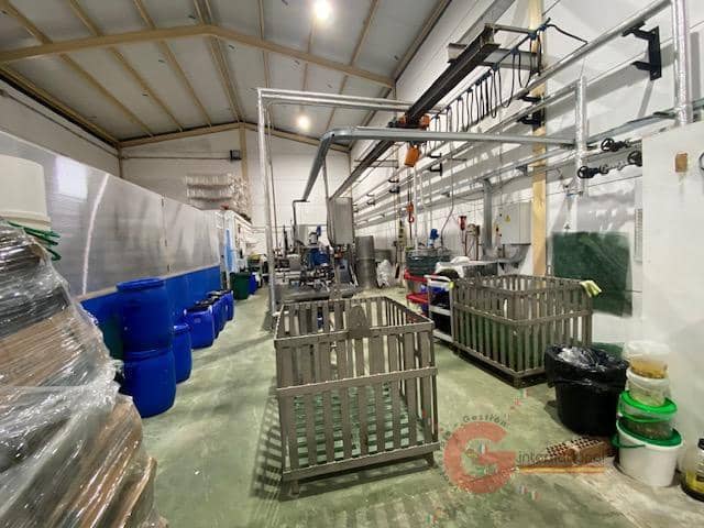 4 bedroom Commercial for sale in Noalejo - € 300,000 (Ref: 8175144)