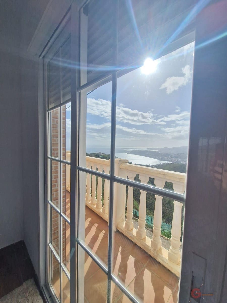 2 soveværelse Finca/Landehus til salg i Salobrena med swimmingpool garage - € 265.000 (Ref: 8202320)