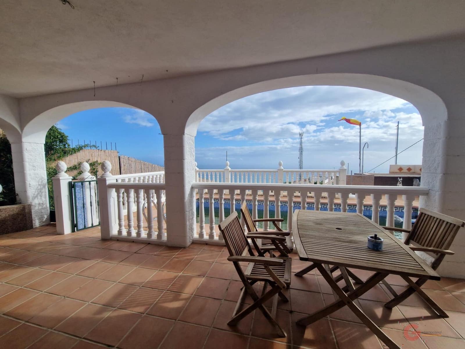 2 soveværelse Finca/Landehus til salg i Salobrena med swimmingpool garage - € 265.000 (Ref: 8202320)