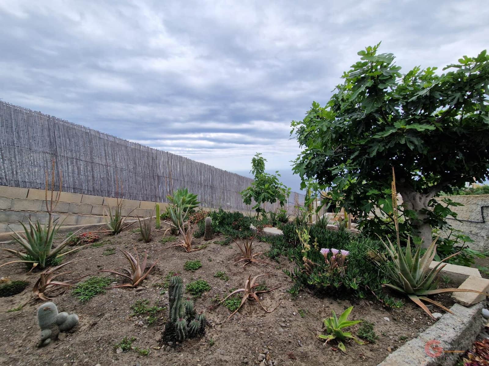 2 soveværelse Finca/Landehus til salg i Salobrena med swimmingpool garage - € 265.000 (Ref: 8202320)