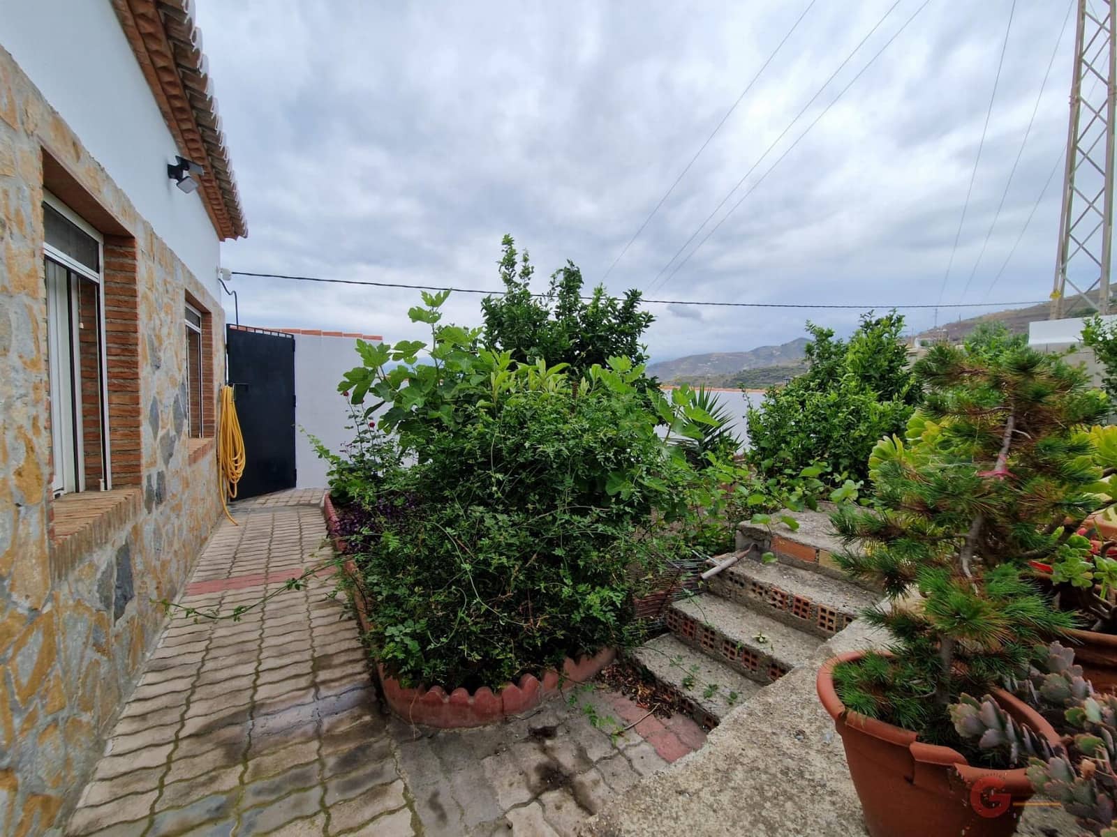 2 soveværelse Finca/Landehus til salg i Salobrena med swimmingpool garage - € 265.000 (Ref: 8202320)