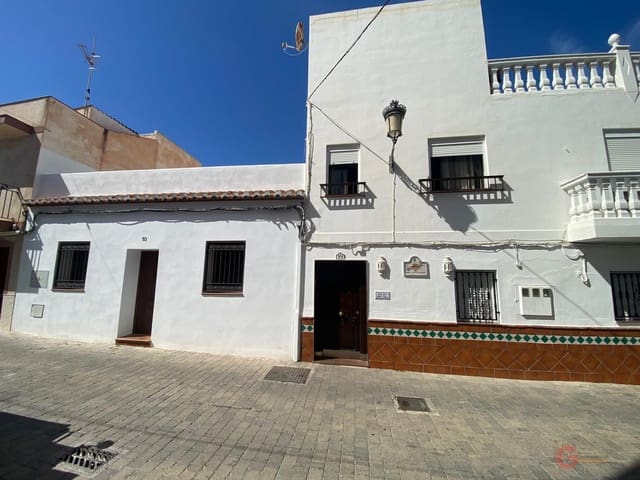 Chalet de 4 habitaciones en Almuñécar en venta - 360.000 € (Ref: 8246603)