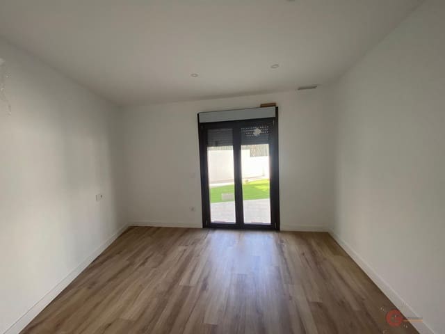 4 bedroom Villa for sale in Almuñécar - € 360,000 (Ref: 8246603)