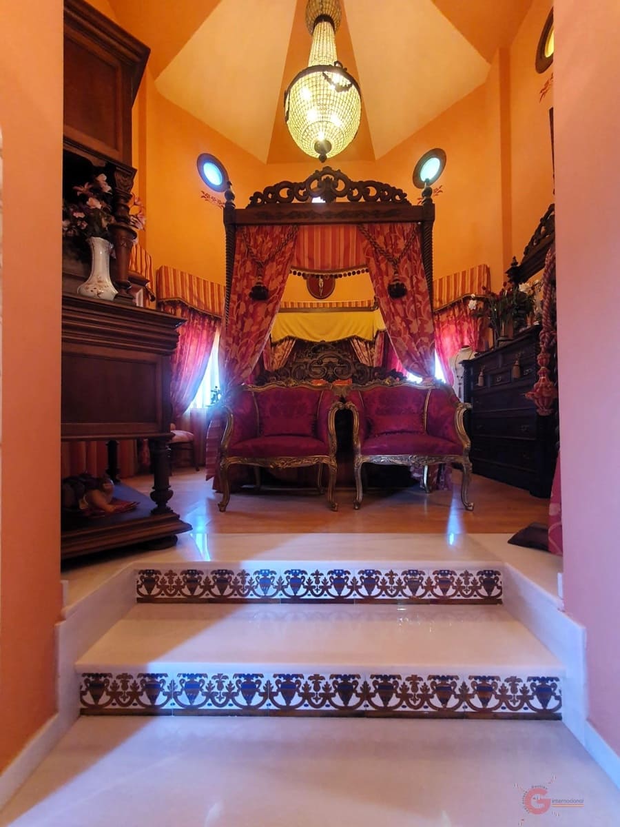 5 soveværelse Villa til salg i Motril med swimmingpool garage - € 1.000.000 (Ref: 8286260)