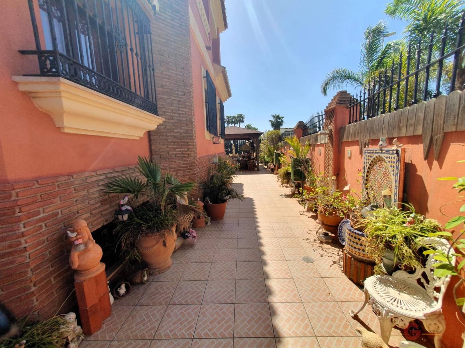 5 soveværelse Villa til salg i Motril med swimmingpool garage - € 1.000.000 (Ref: 8286260)